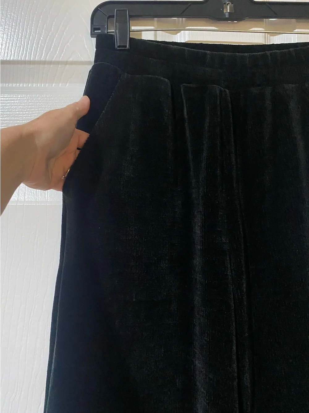 Alo Yoga Chalet Chenille Wide Leg Pants Sz M Black High Rise Soft Cozy Lounge